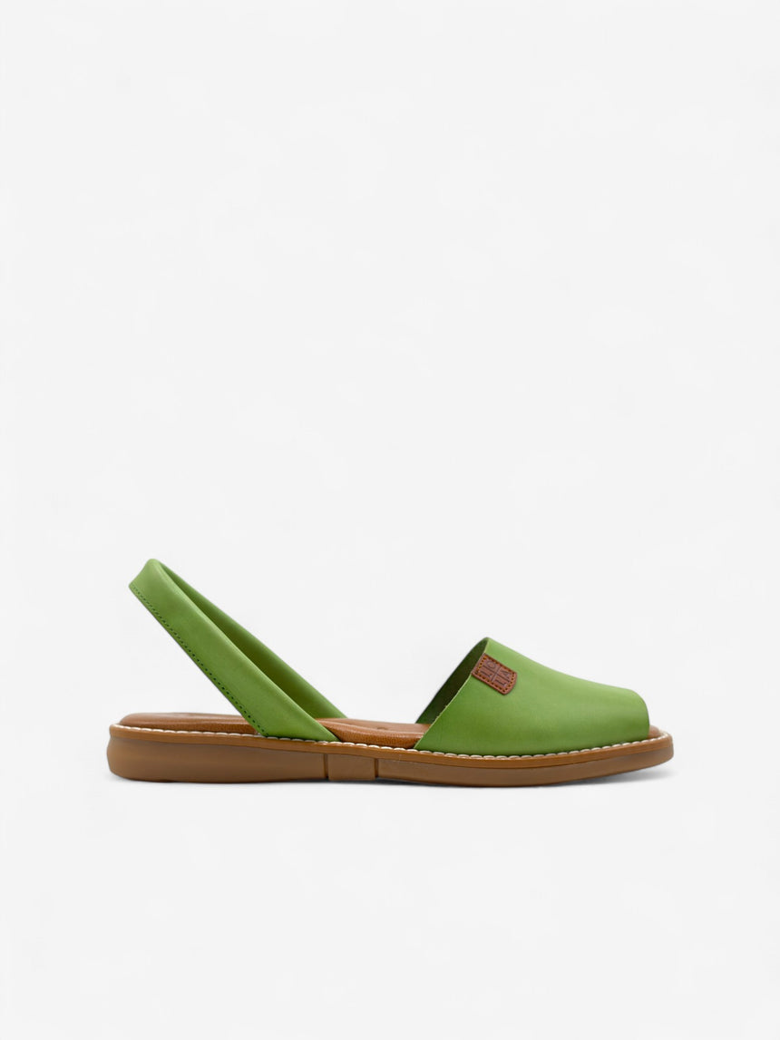 GALDANA flat Menorcan shoe in green (sample)