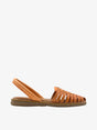 Sandalia Menorquina Binigaus plana de piel trenzada color naranja