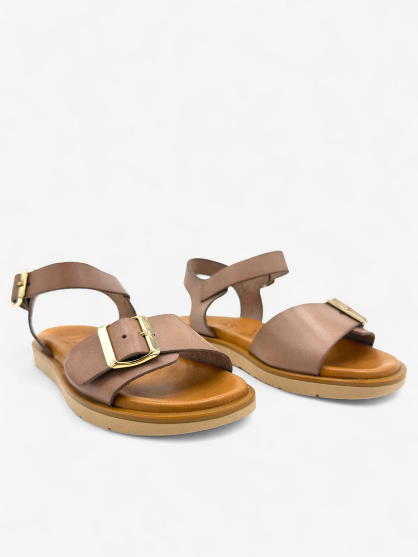 Sandalia plana LI COSSI color lino LOLA ALMAGRO