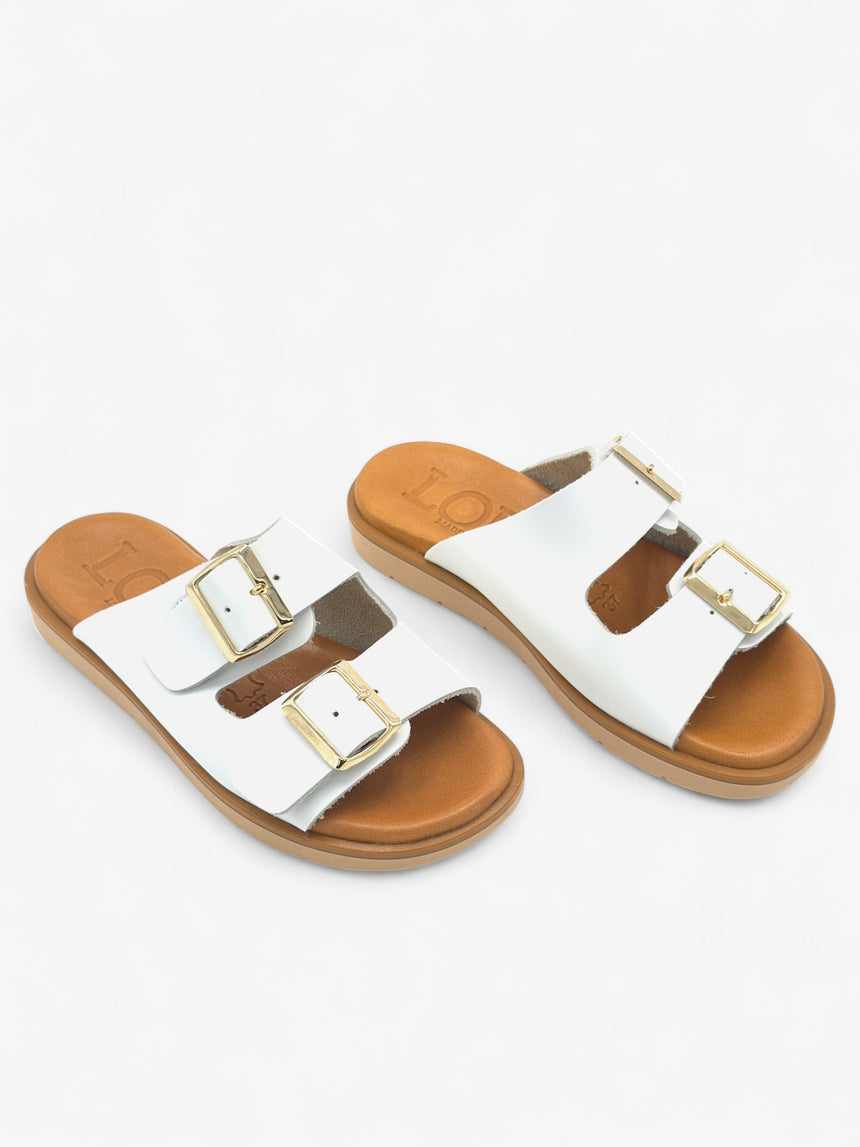 Sandalia plana dos hebillas Pelosa blanca LOLA ALMAGRO