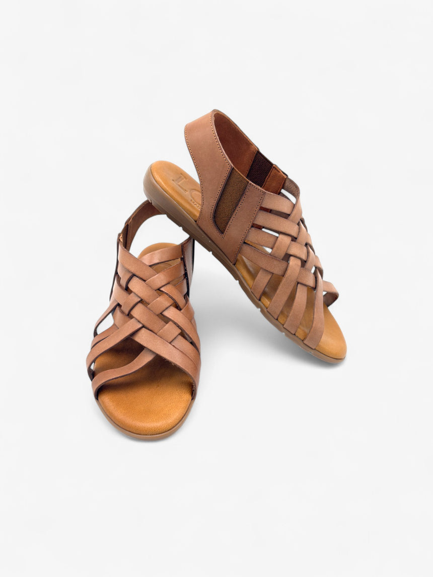 Sandalia plana trenzada Granadella color topo LOLA ALMAGRO