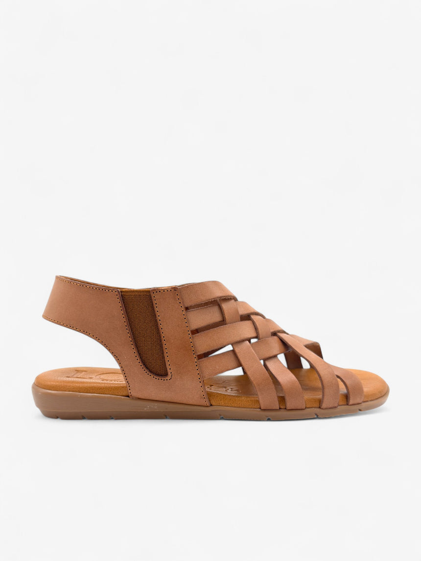 Sandalia plana trenzada Granadella color topo LOLA ALMAGRO