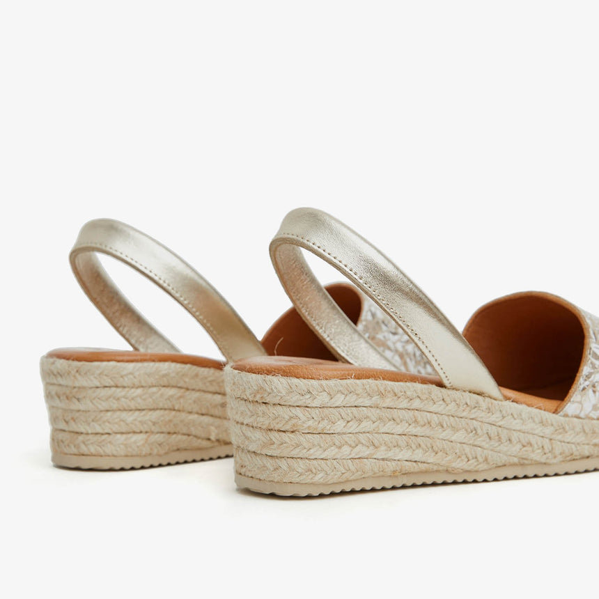 Menorquina sandals with wedge BINIMEL·LA platinum