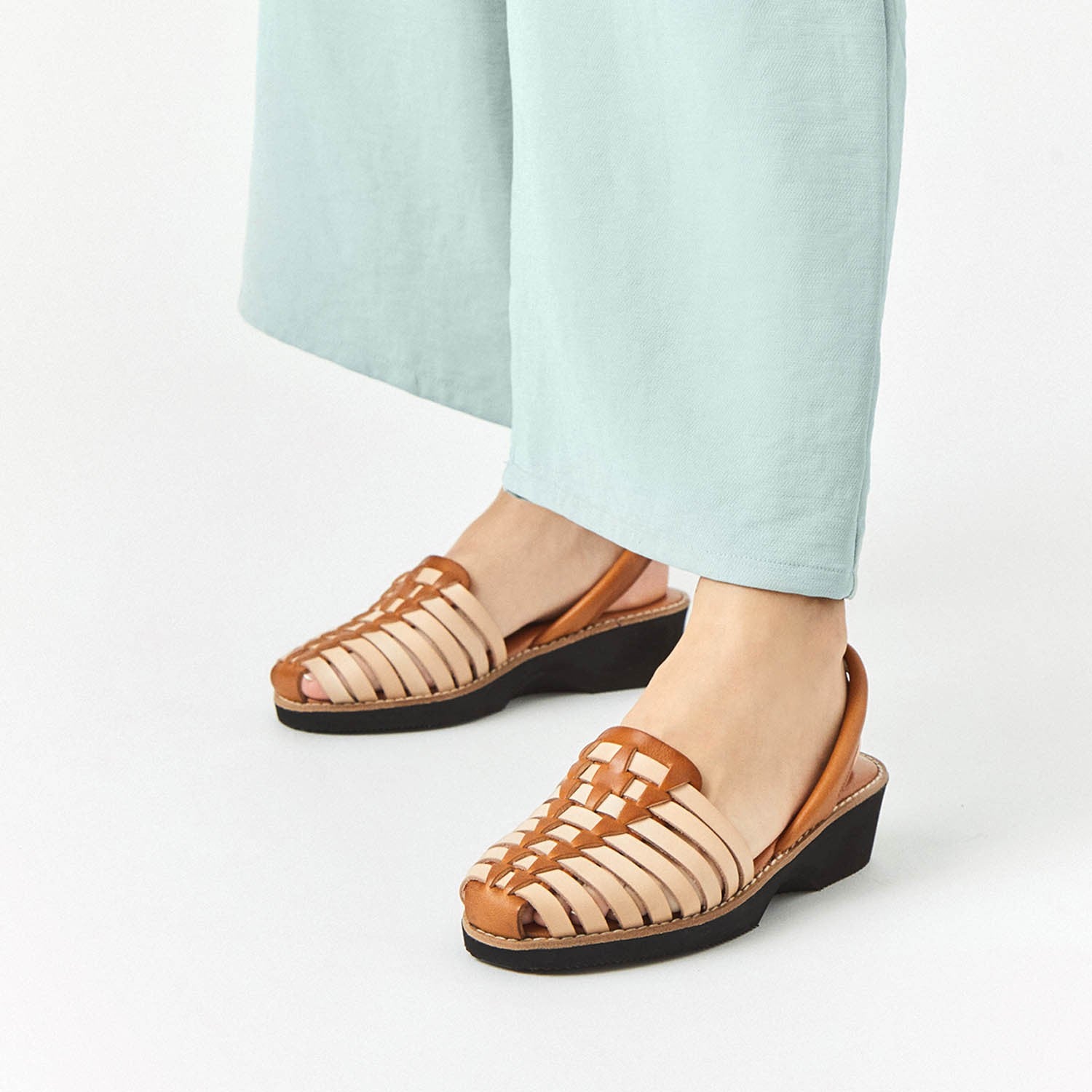 Menorcan sandals with wedge MACARELLA hazelnut-sand – Lola Almagro